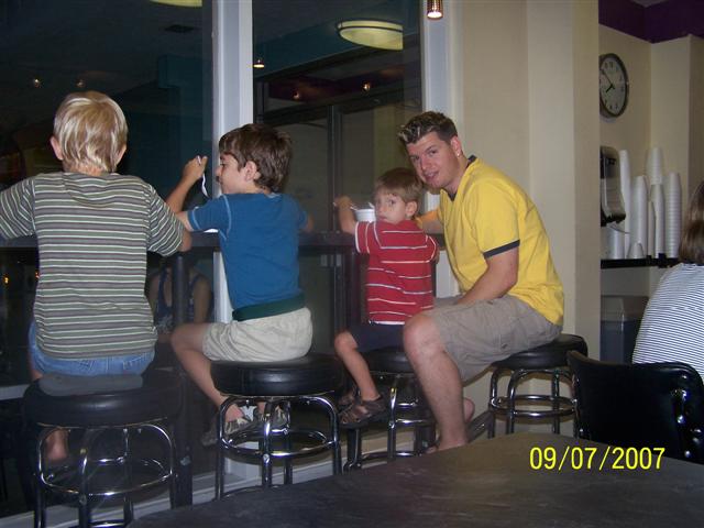 618x457 pixels (49K)