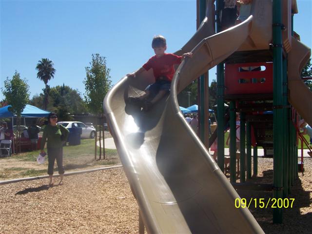 618x457 pixels (53K)