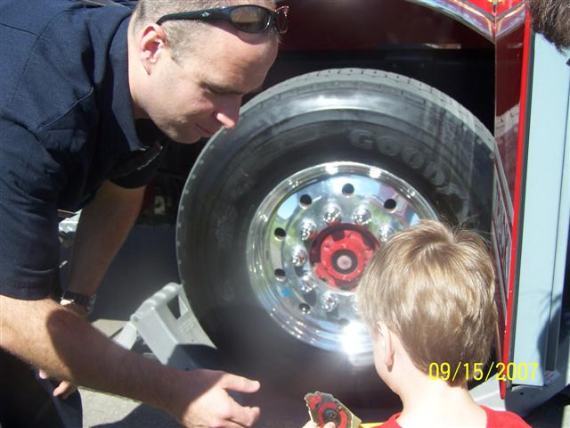 618x457 pixels (51K)