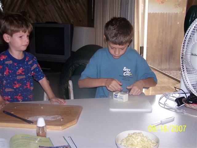 618x457 pixels (48K)