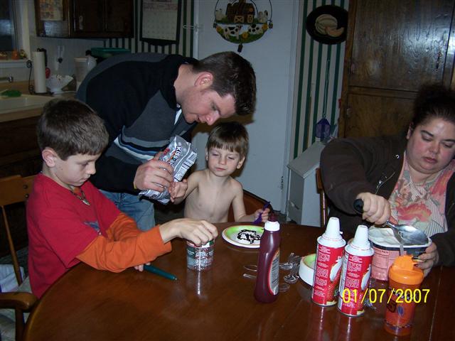 618x457 pixels (54K)